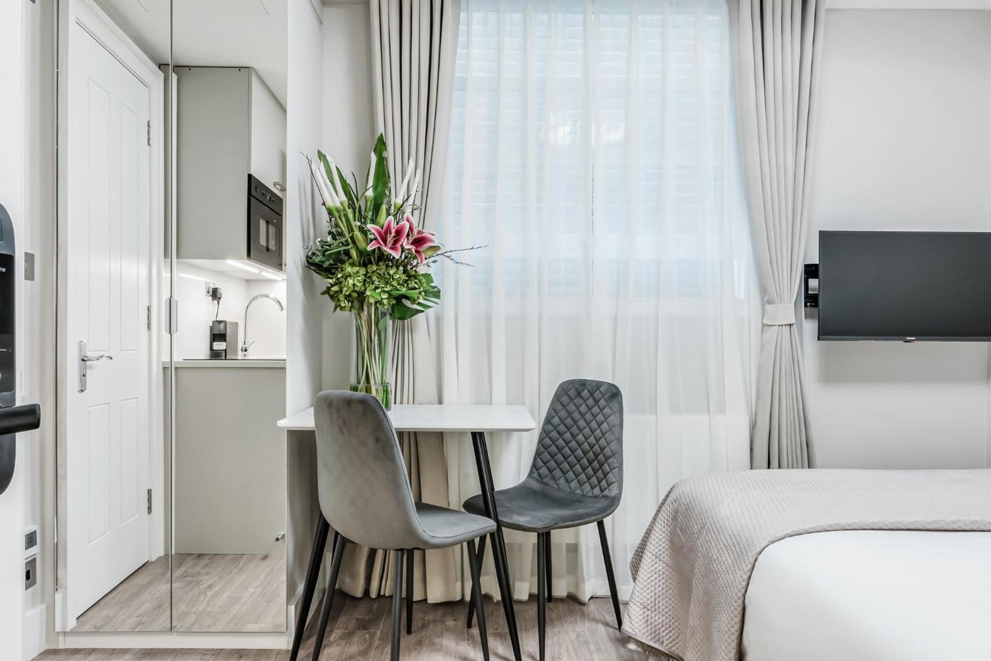 Cleveland Residences Bloomsbury Apartamento